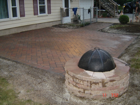 Techo-Bloc Parisien Patio w/fire pit